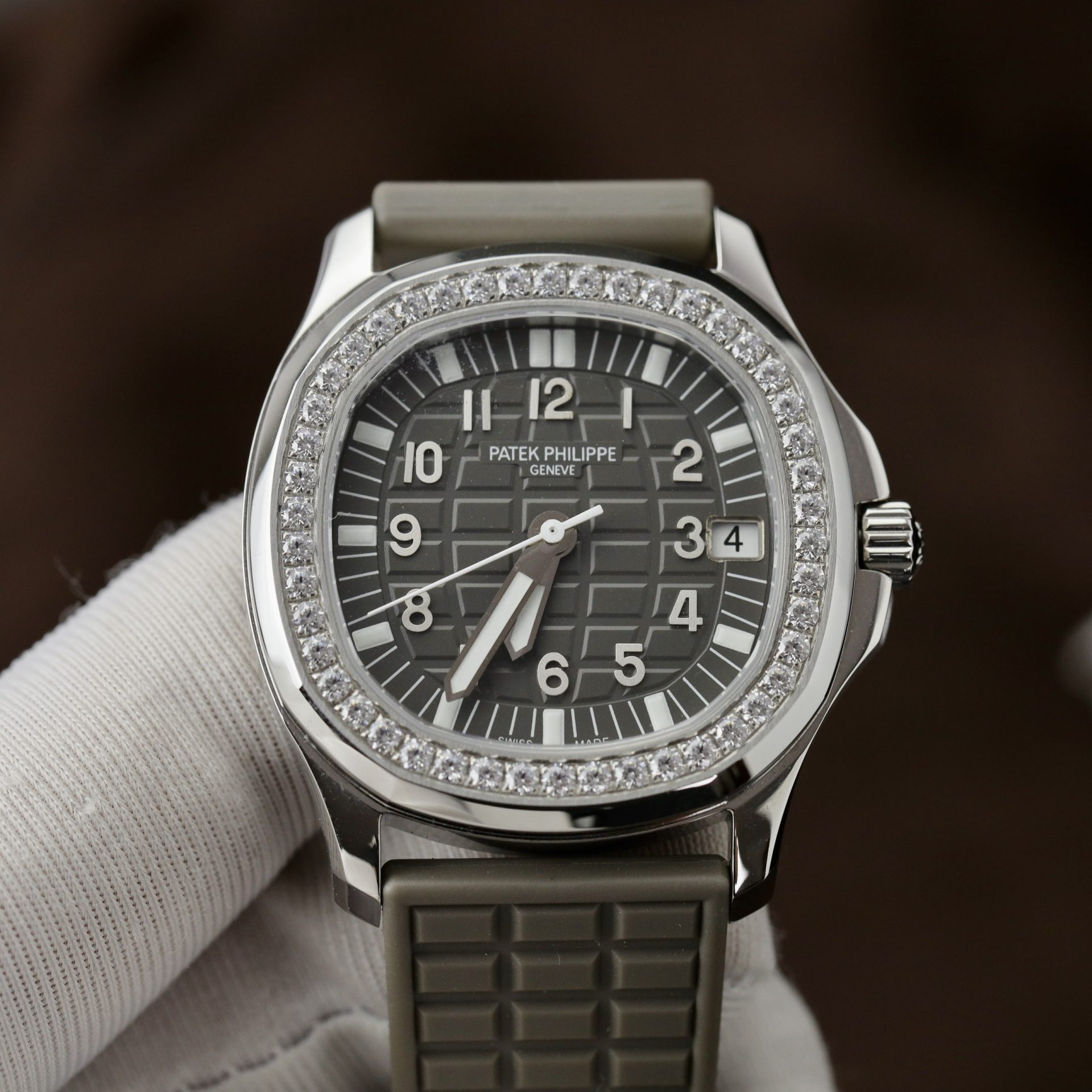 Patek Philippe Replica Watch Aquanaut 5067 Gray Dial Rubber Strap 35.6mm - Soul Replicas