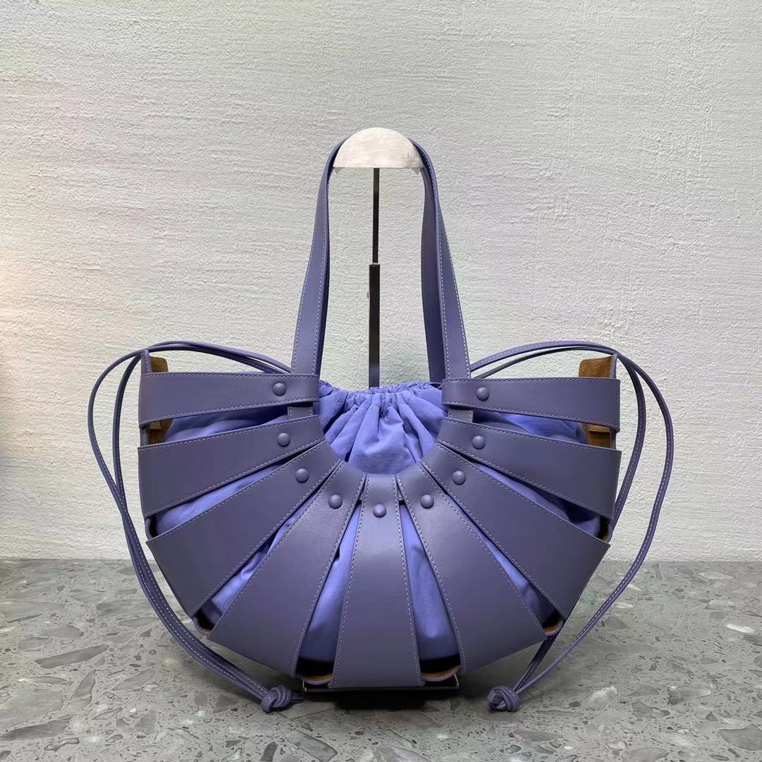 Bottega Veneta Medium Shoulder Bag Violet. For Women. Women's Bags 8.6in/22cm - Soul Replicas