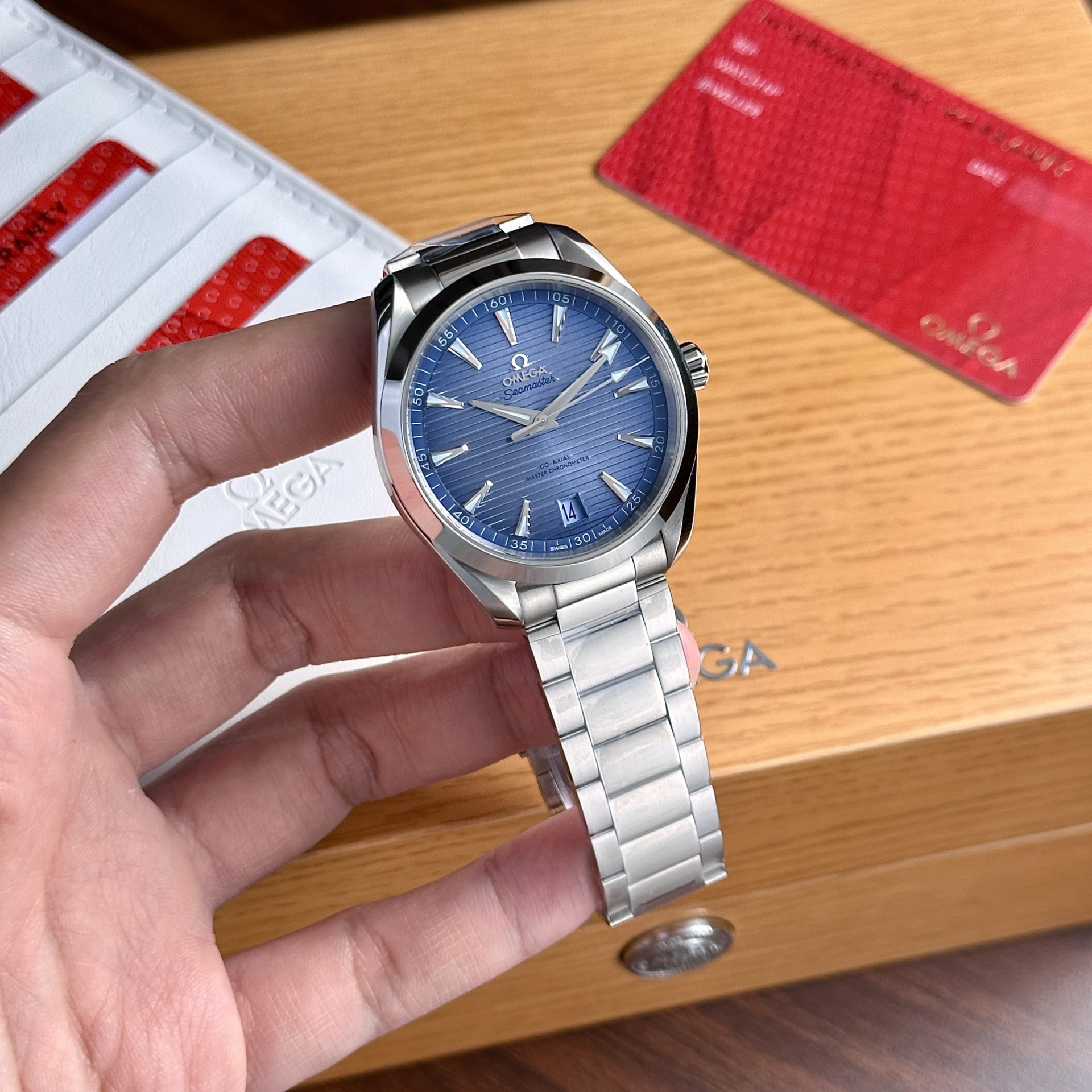Omega Seamaster Summer Blue Dial Replica Watch VS Factory 41mm - Soul Replicas