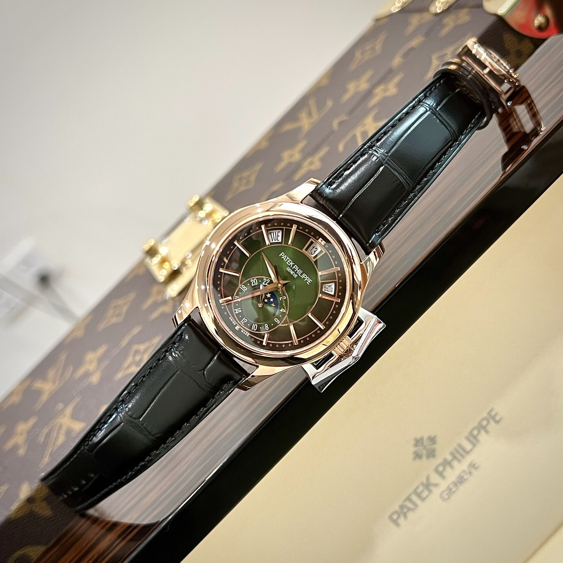 Patek Philippe Replica Watch Complications 5205R Green Dial 40mm - Soul Replicas