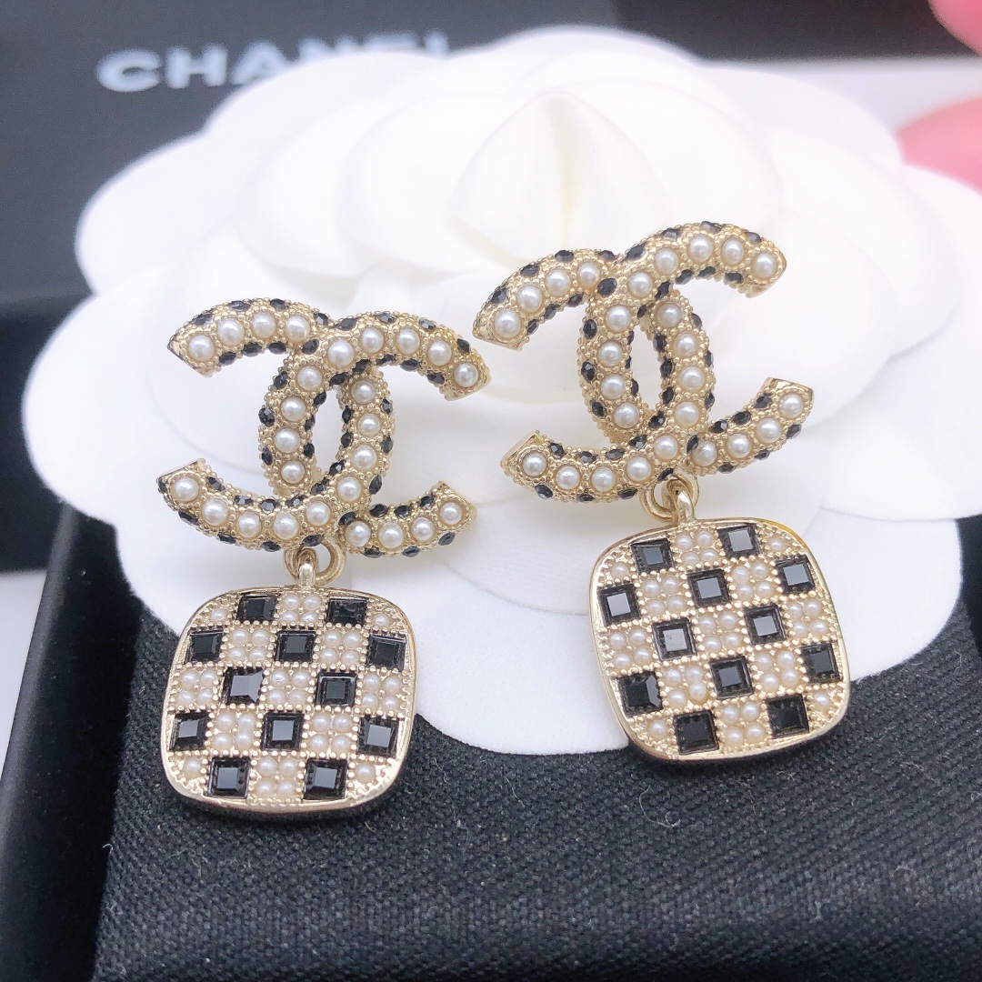 Chanel Earrings - Soul Replicas