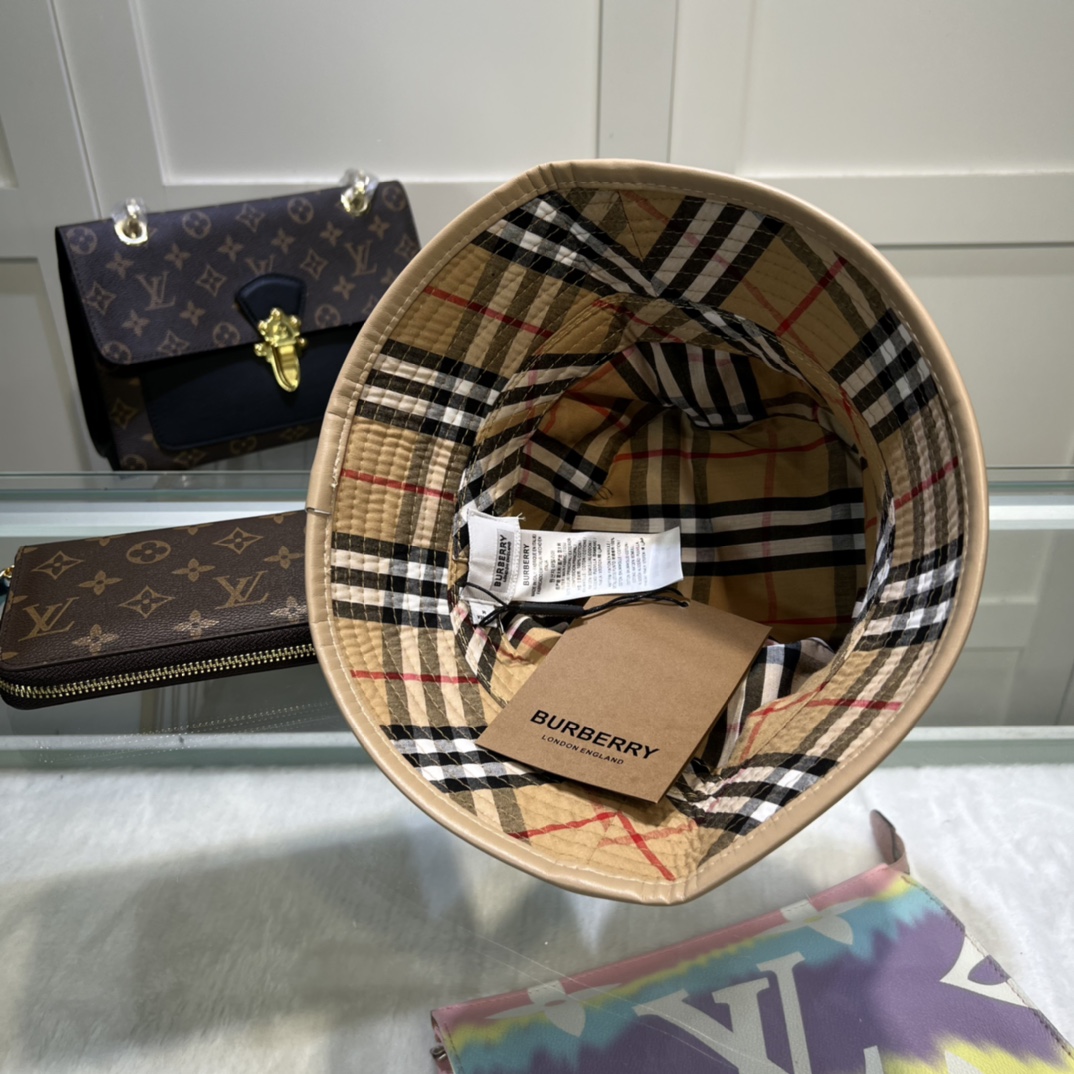 Burberry Vintage Check Technical Cotton Bucket Hat Beige - Soul Replicas