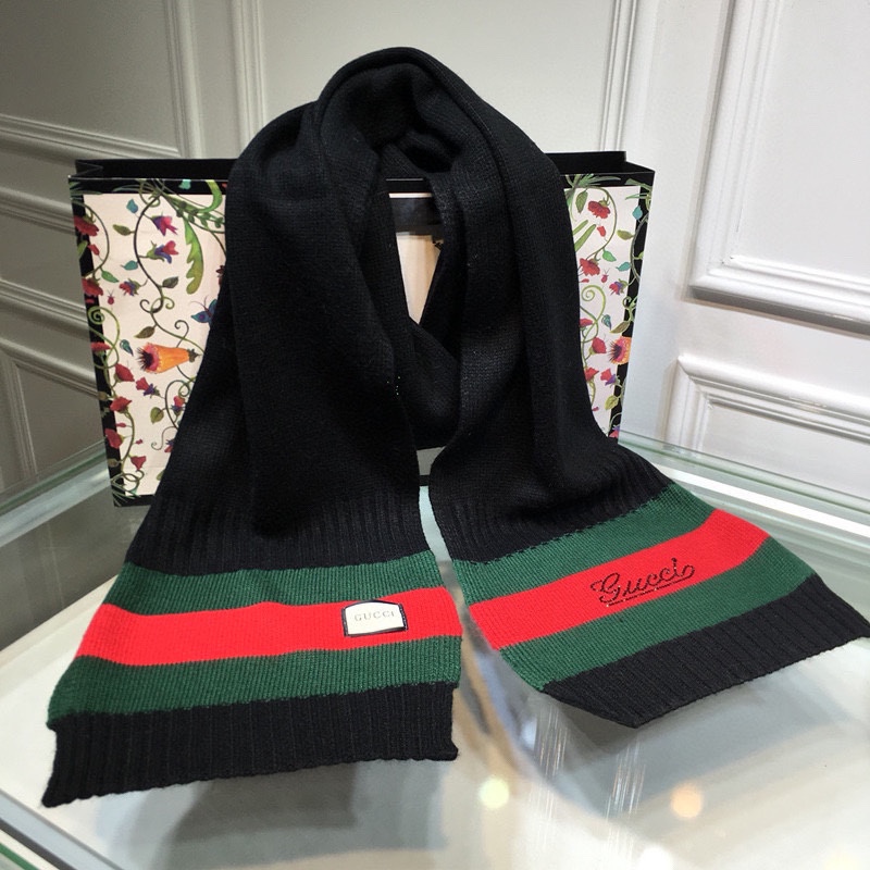 Gucci Beanie & Scarf Set In Black - Soul Replicas