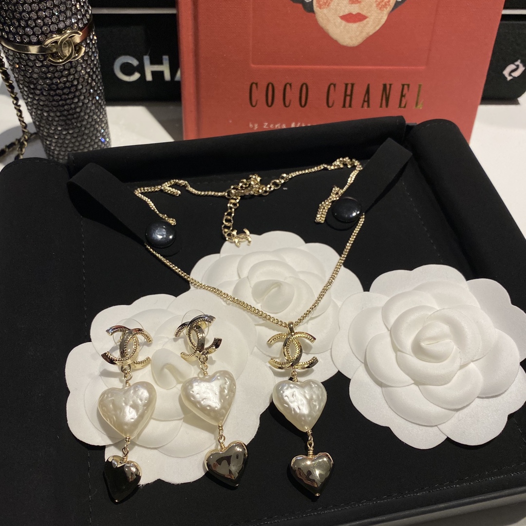Chanel Earrings - Soul Replicas