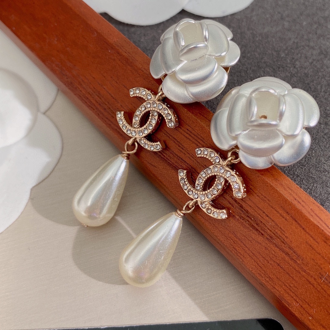 Chanel Earrings - Soul Replicas