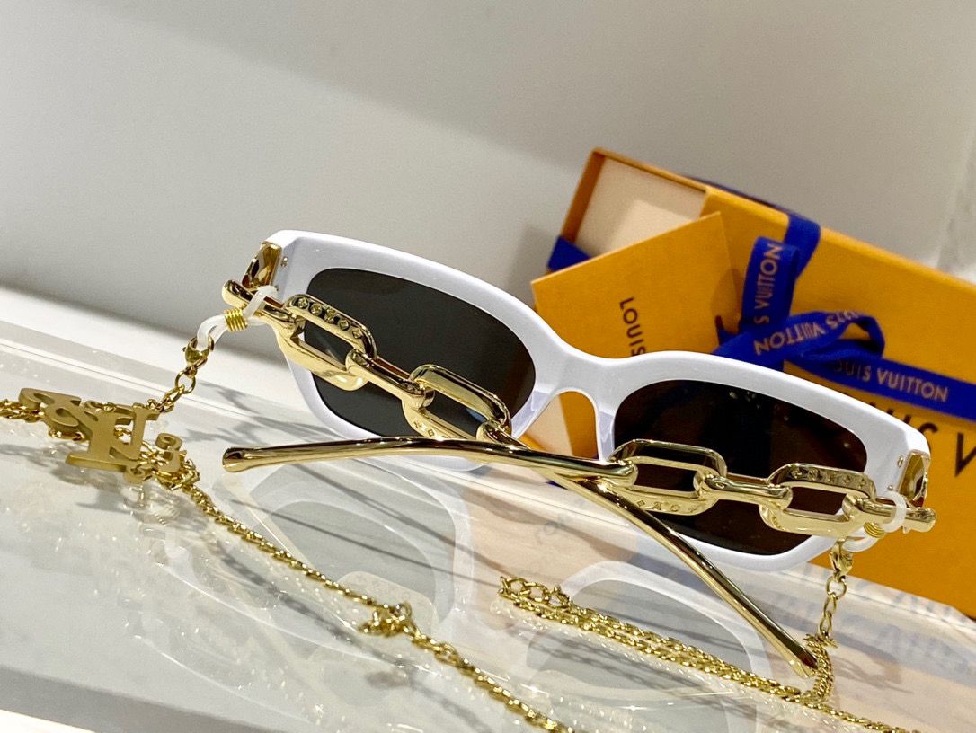 Louis Vuitton Edge Cat Eye Sunglasses - Soul Replicas