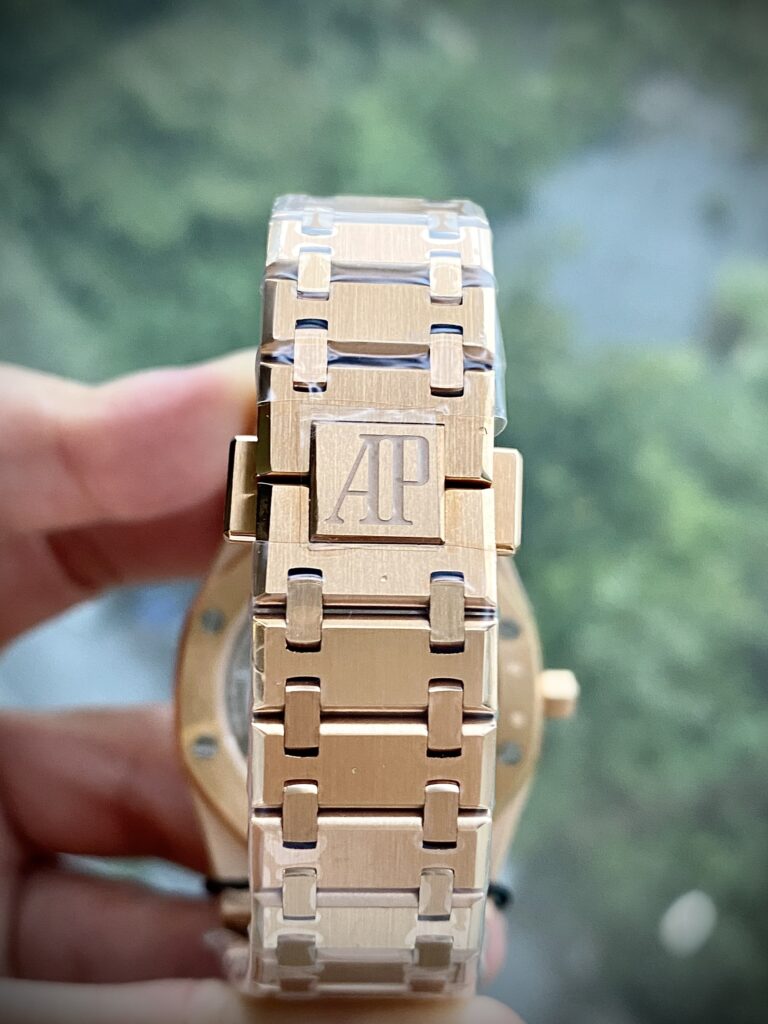 Audemars Piguet Replica Watch Royal Oak 15202OR Jumbo Blue Dial ZF Factory 39mm - Soul Replicas