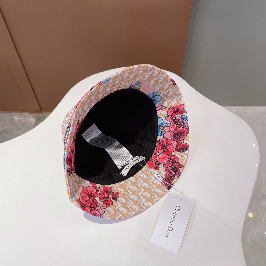 Christian Dior Bucket Hat Beige/White Hat - Soul Replicas