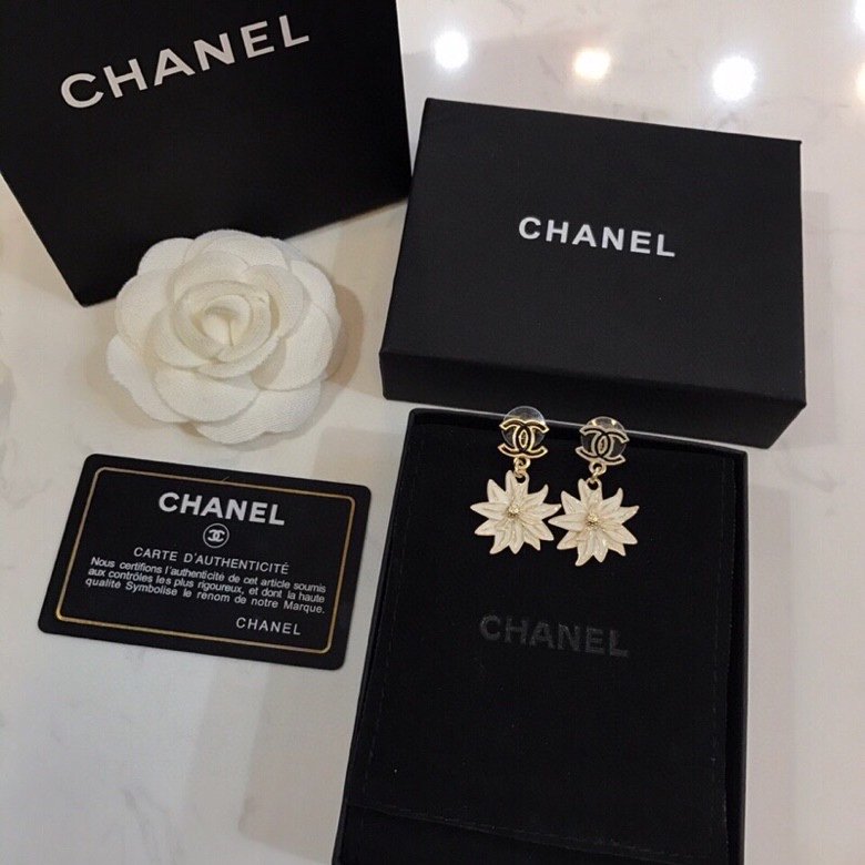 Chanel Earrings - Soul Replicas