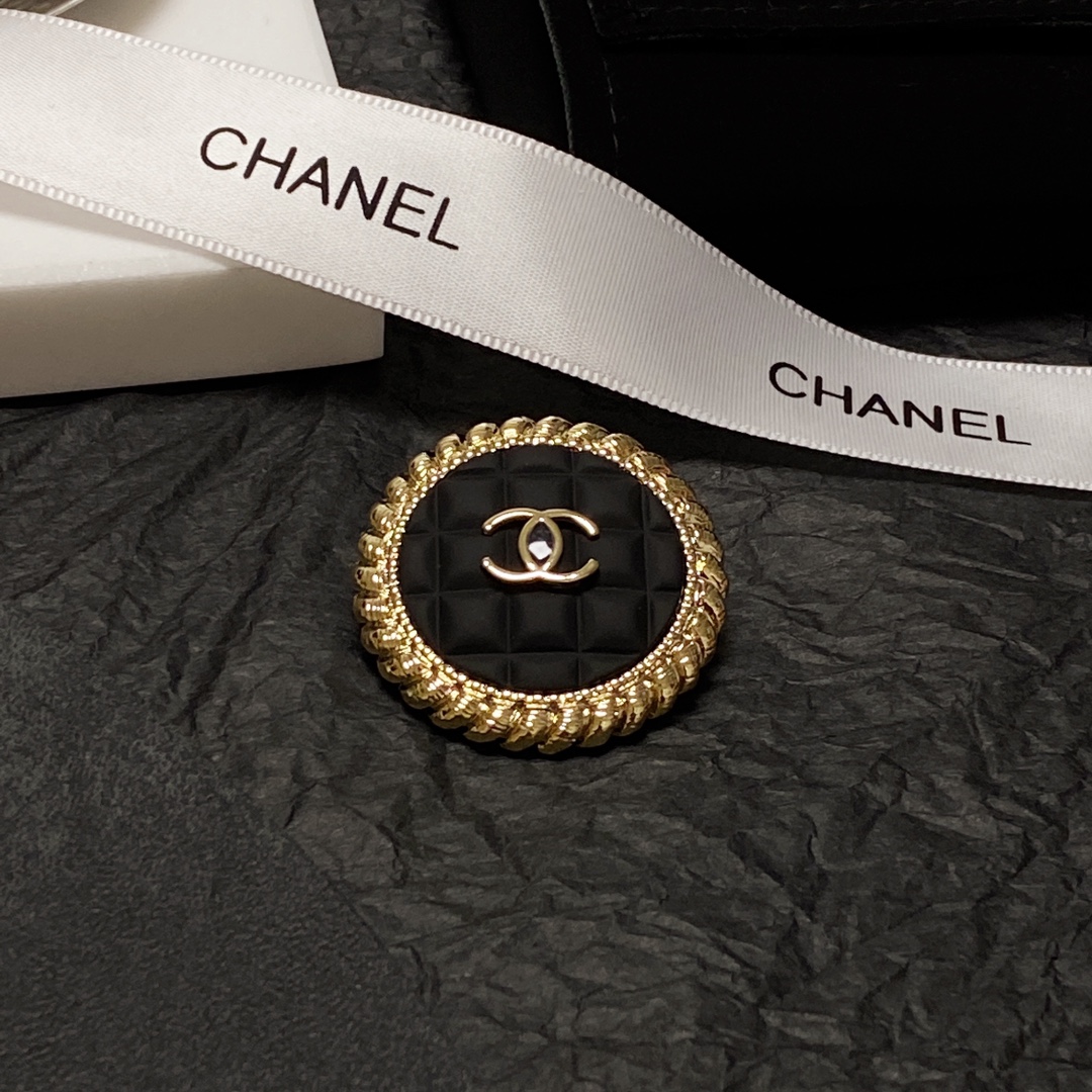 Chanel Brooch - Soul Replicas