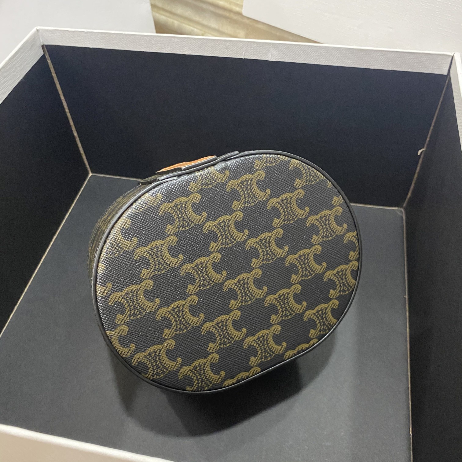 Celine Vanity Case In Triomphe Canvas Tan For Women 6in/15cm 4M0932DP4.04LU - Soul Replicas