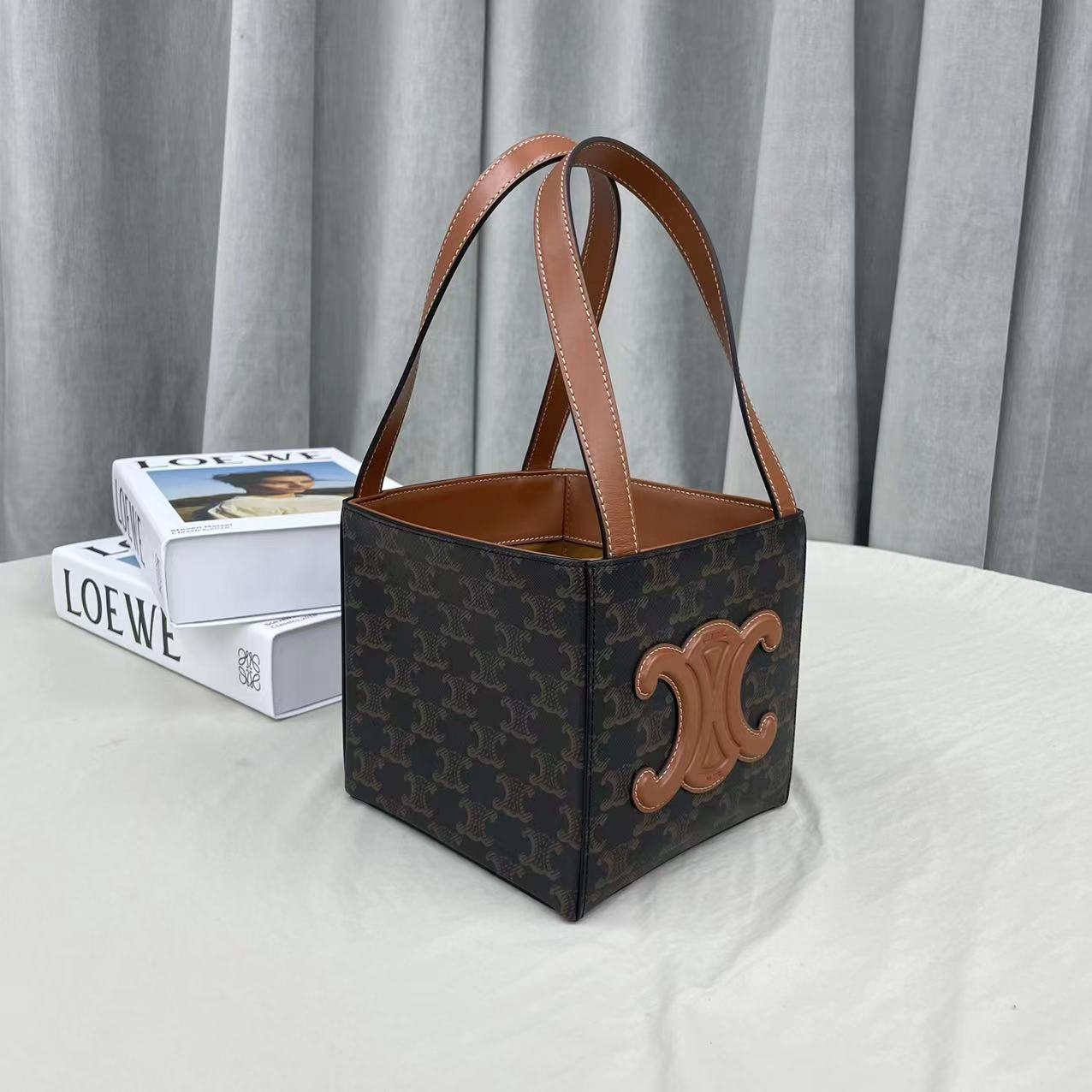 Celine Cuir Triopé Canvas Cube Bag Triumph Tan For Women 6in/15cm 199202EIN.04LU - Soul Replicas