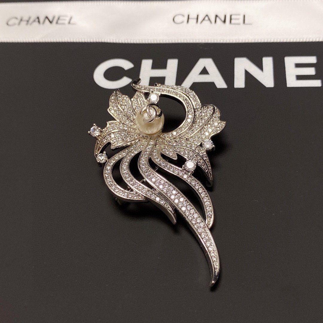 Chanel Brooch - Soul Replicas
