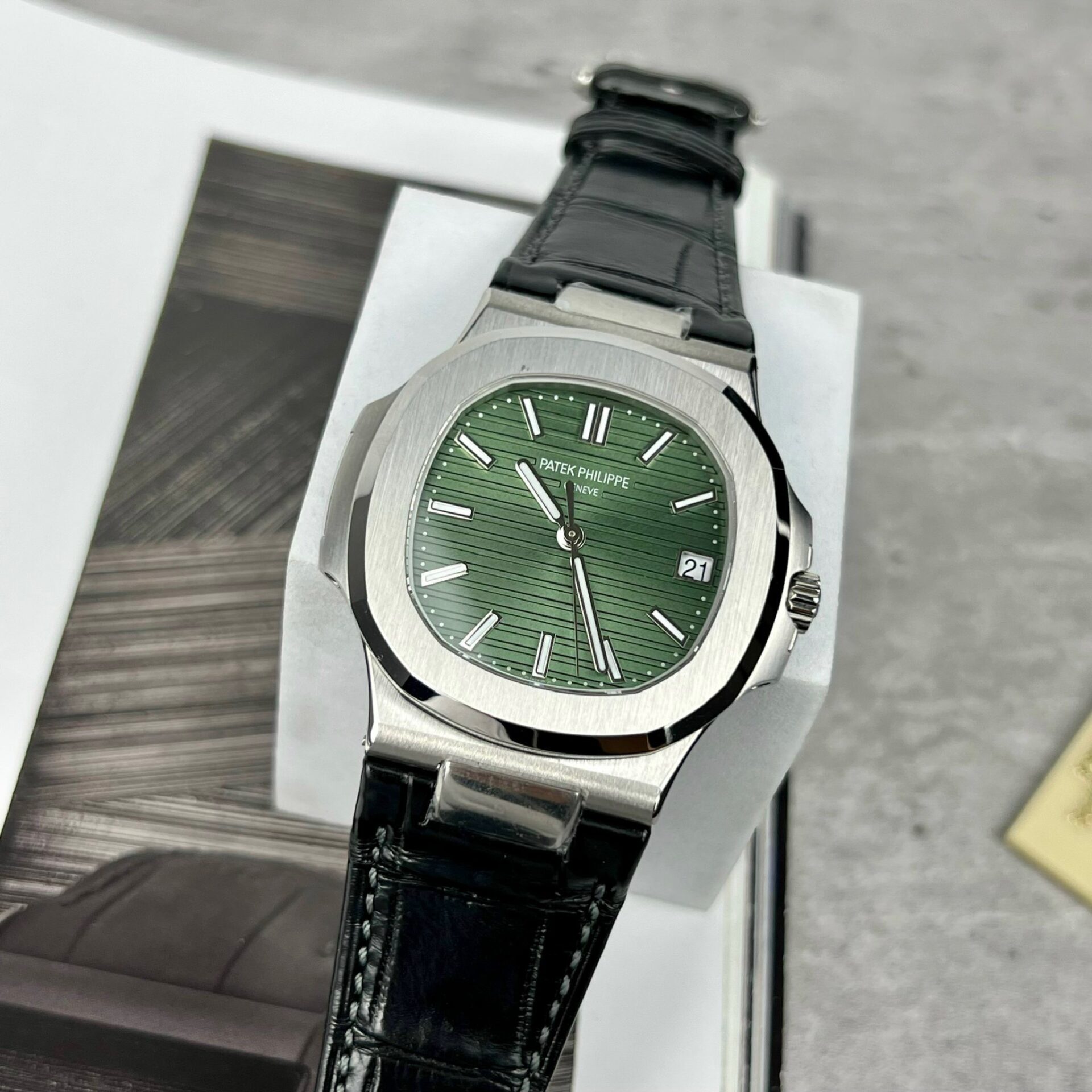 Patek Philippe Nautilus 5711 Replica Watch Leather Strap Green Dial 40mm - Soul Replicas