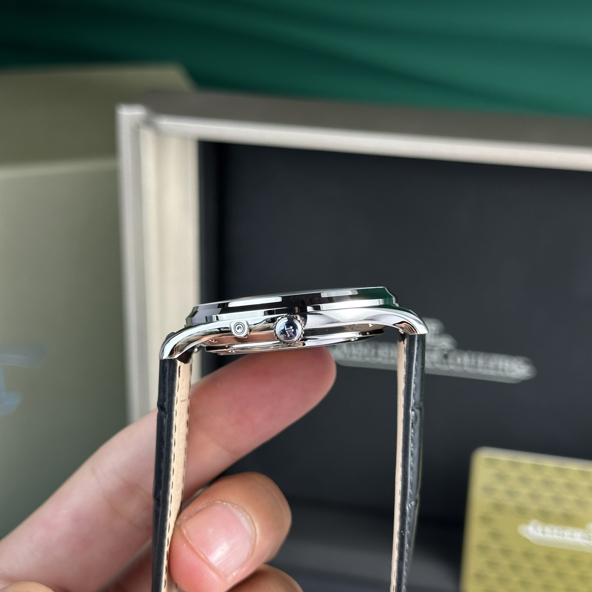 Jaeger Lecoultre Replica Watches Master Ultrathin Moon Blue Dial 39mm - Soul Replicas