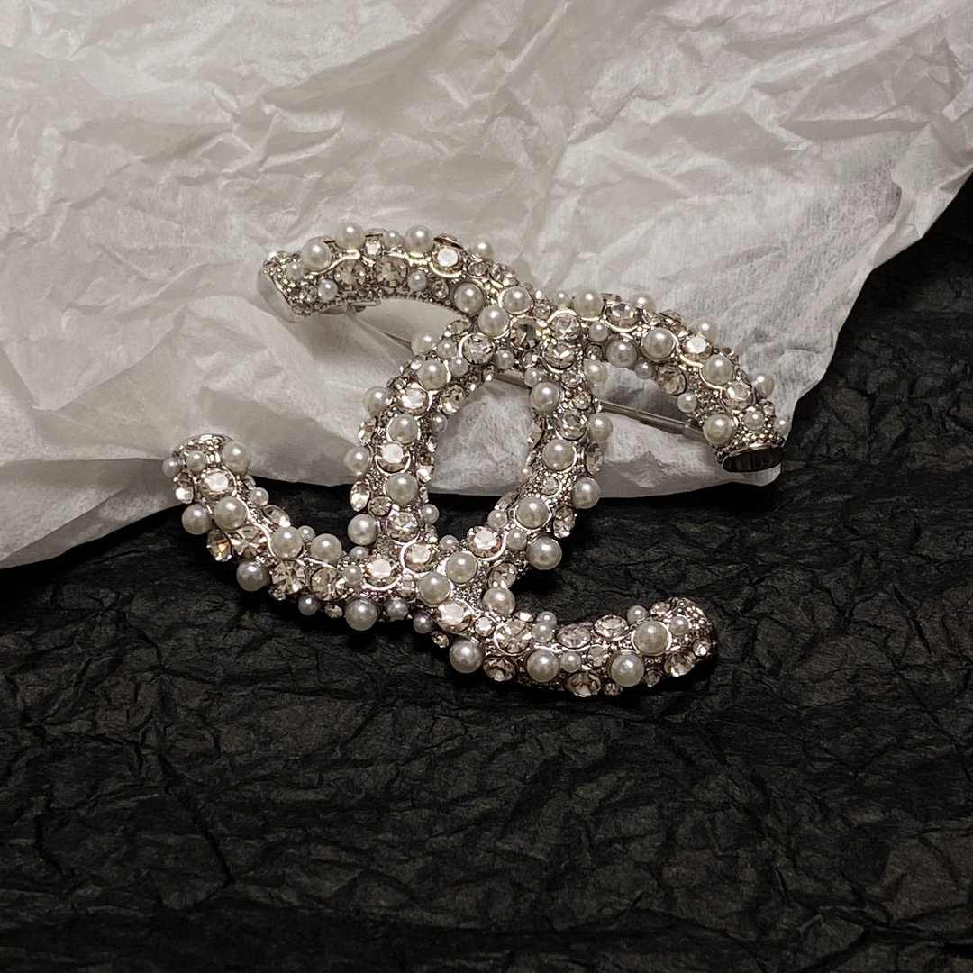 Chanel Brooch - Soul Replicas