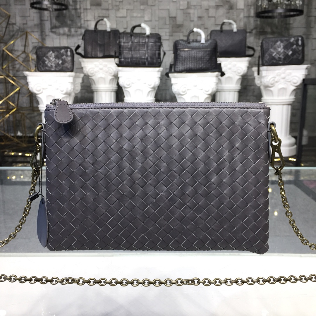 Bottega Veneta Chain Shoulder Bag Gray. For Women. Women's Bags 9.6in/24.5cm - Soul Replicas