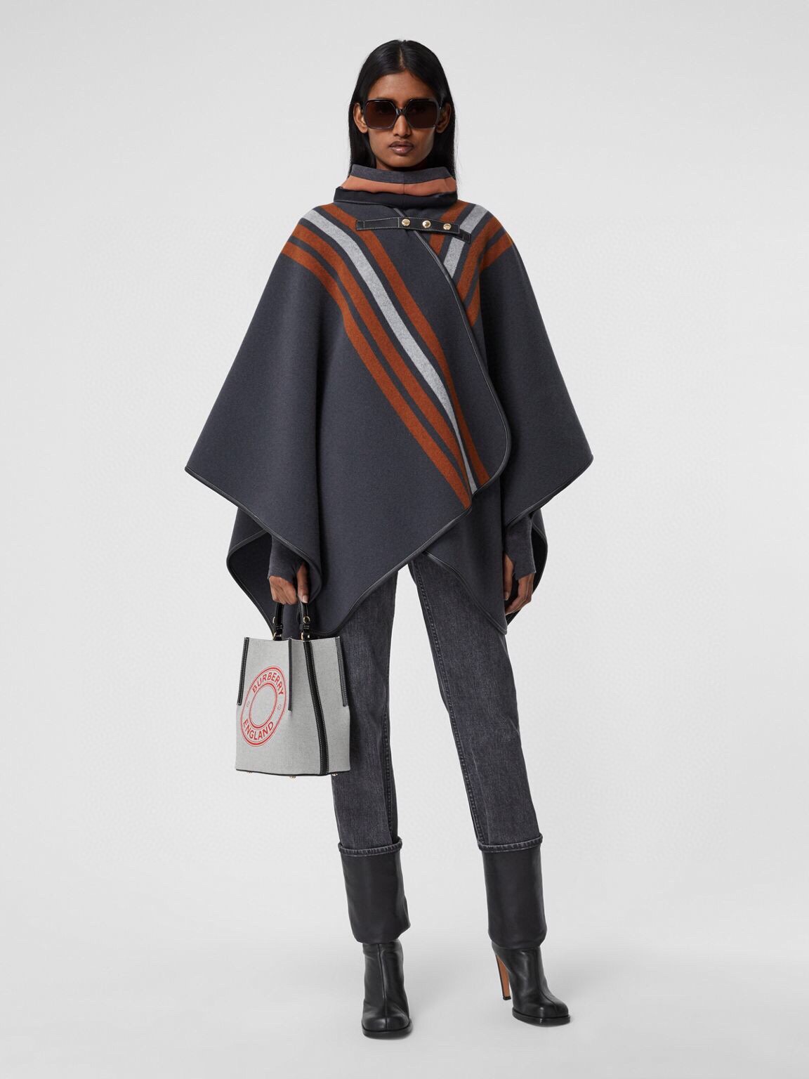 Burberry PeGucciy Small Canvas Bag Gray For Women. Women-s Bags 9.8in/25cm - Soul Replicas