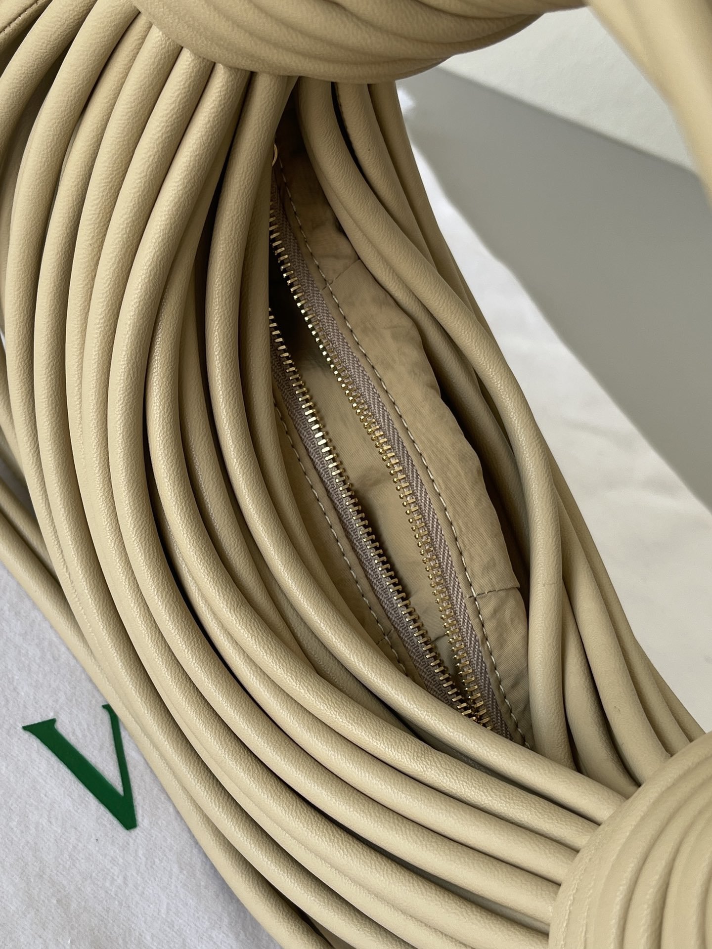 Bottega Veneta Double Knot Beige. For Women. Women-s Bags 9.8in/25cm 680934V1H109776 - Soul Replicas