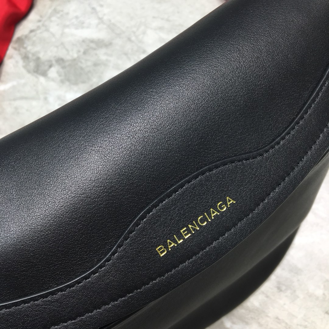 Balenciaga Souvenir XXS Belt Bag In Black. For Women. Women-s Bags 11.8in/30cm - Soul Replicas
