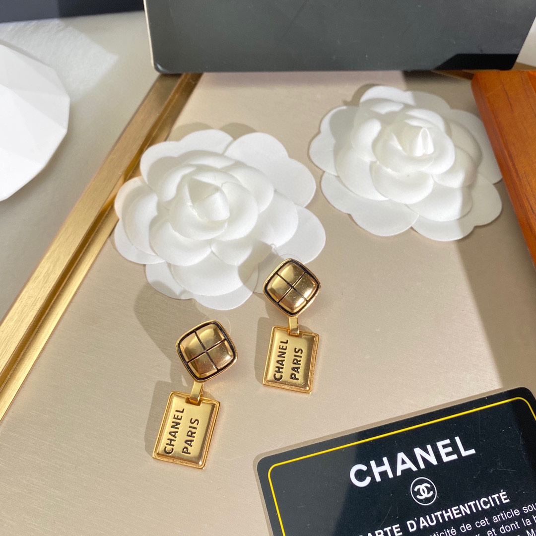 Chanel Earrings - Soul Replicas
