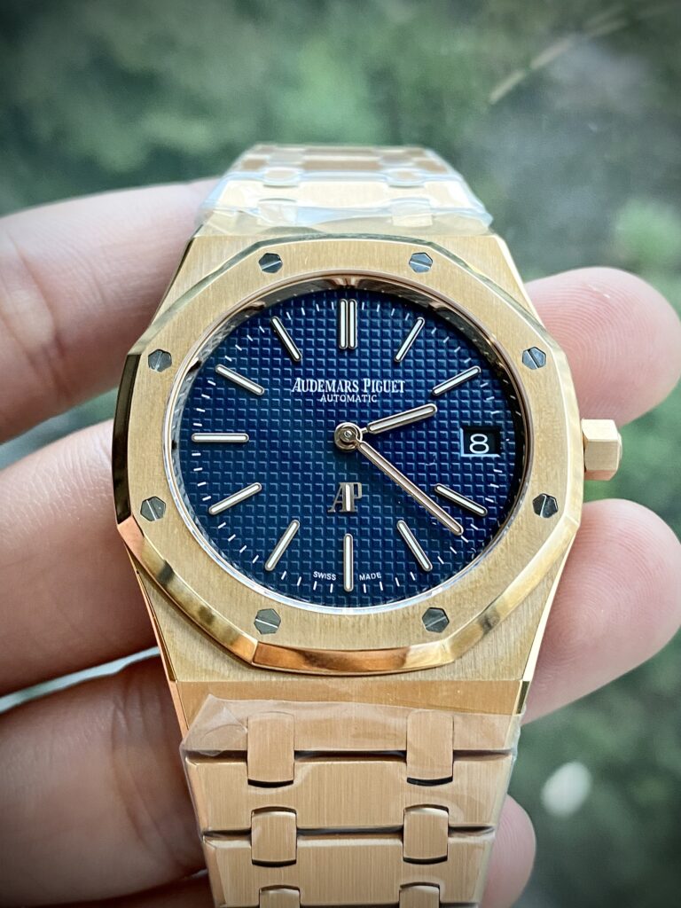 Audemars Piguet Replica Watch Royal Oak 15202OR Jumbo Blue Dial ZF Factory 39mm - Soul Replicas