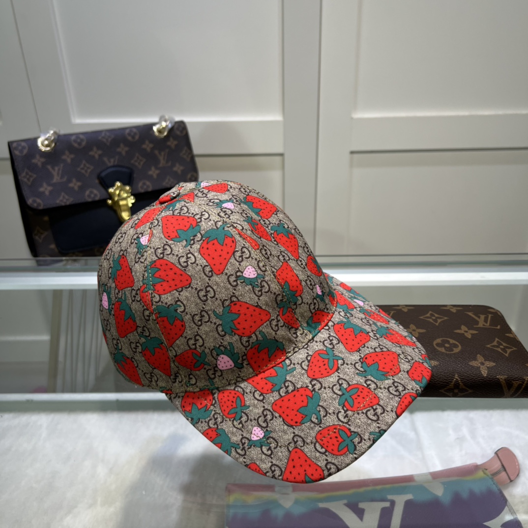 Gucci Strawberry Supreme Baseball Hat Grey Gucci Hat - Soul Replicas