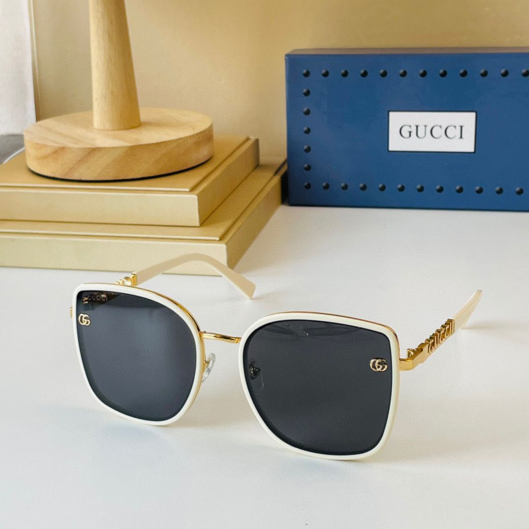 Gucci Navigator Frame Sunglasses - Soul Replicas