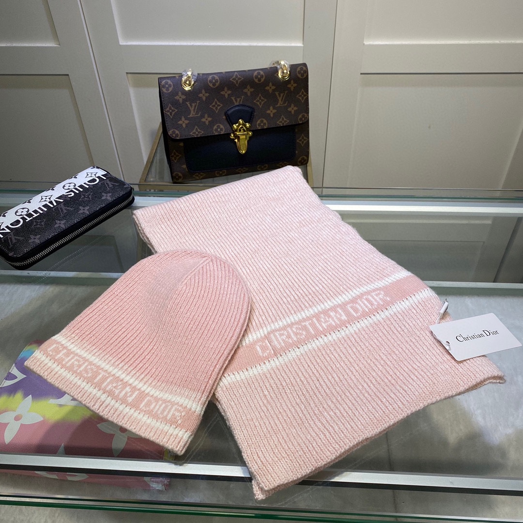 Dior Pompom Beanie & Scarf Set In Pink - Soul Replicas