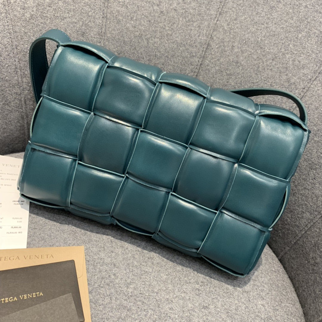 Bottega Veneta Padded Cassette Bag For Women 10.2in/26cm In Blue 591970VCQR13118 - Soul Replicas