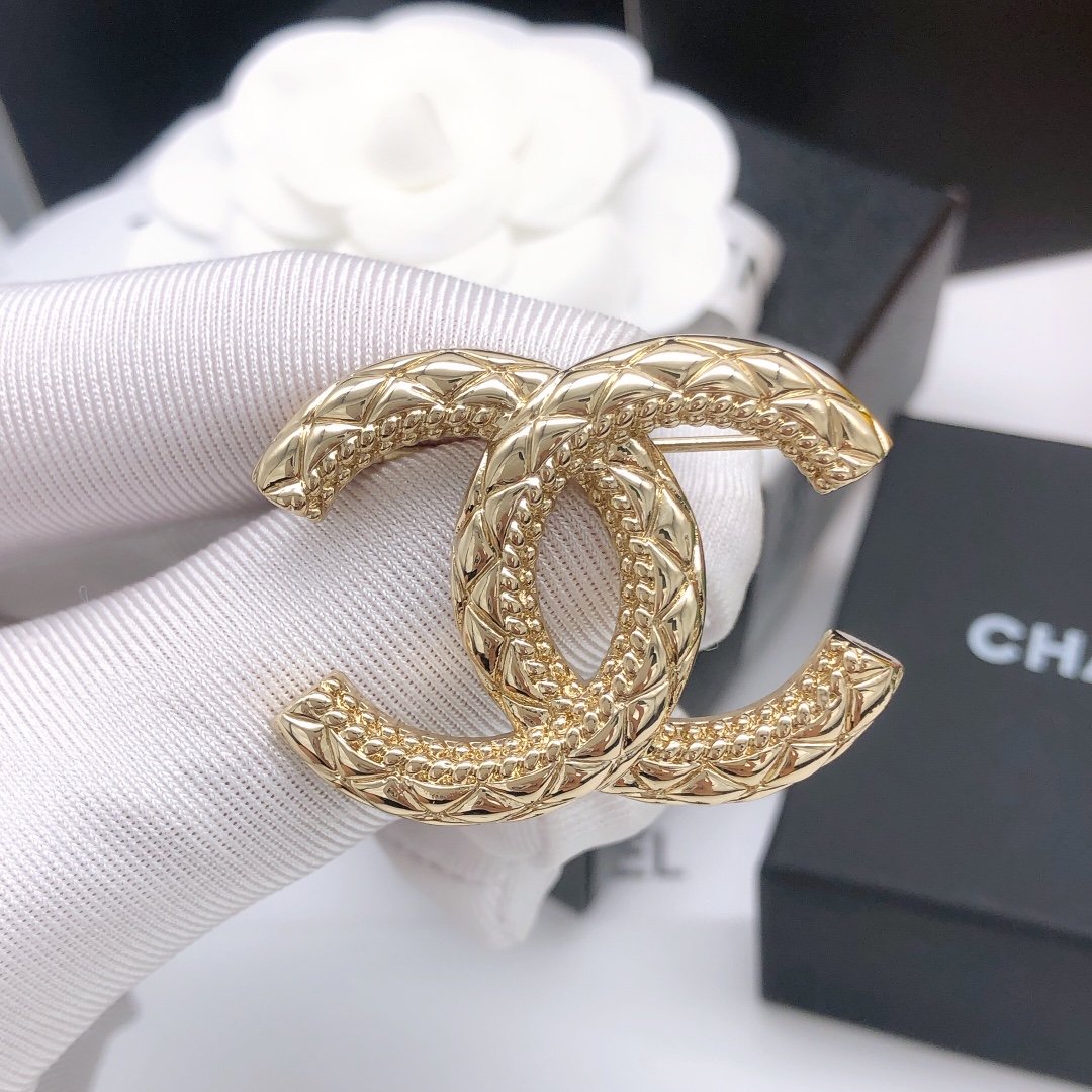 Chanel Brooch - Soul Replicas