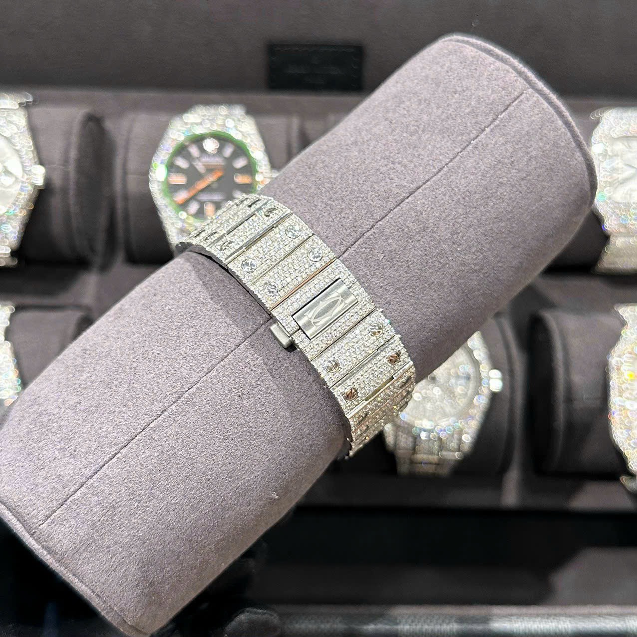 Cartier Santos Best Replica Watch With Full Natural Diamond VVS Blue Dial 39.8mm - Soul Replicas