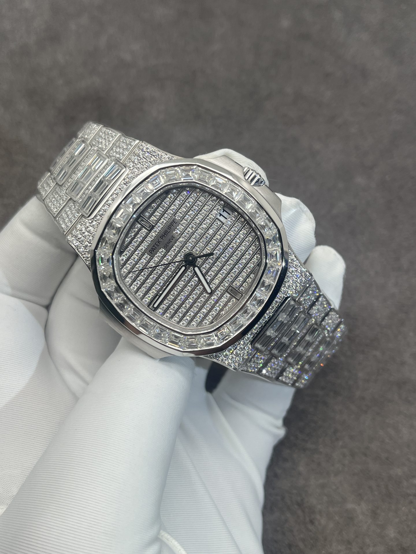 Patek Philippe Best Replica Watch Nautilus 5719 Custom CVD Diamond And White Gold 40mm - Soul Replicas