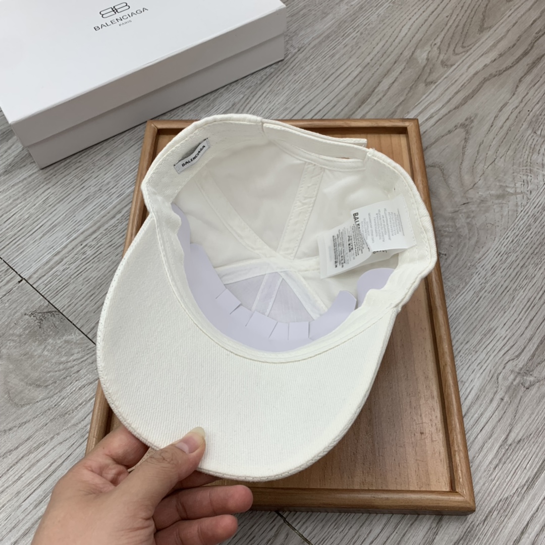 Balenciaga Logo Cap In White - Soul Replicas
