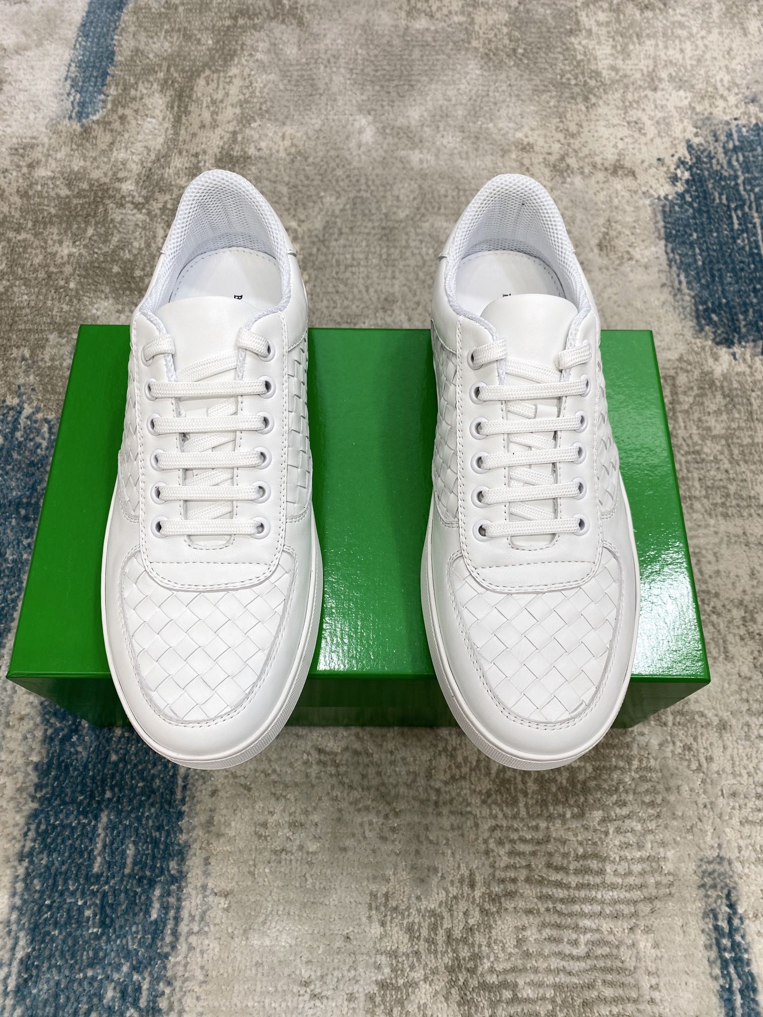 Bottega Veneta Men's With Wave Line Sneakers White For Men - Soul Replicas