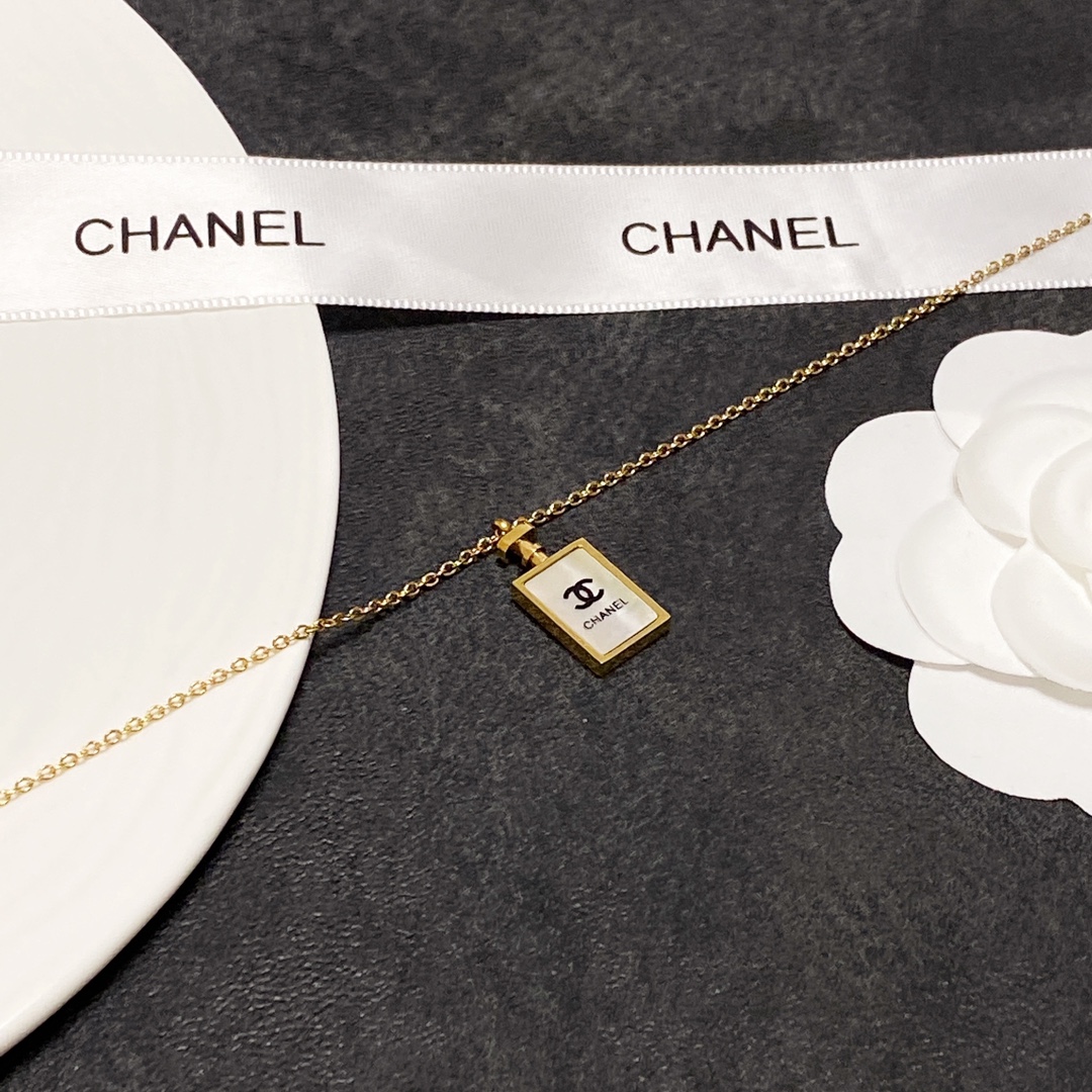 Chanel Necklace - Soul Replicas