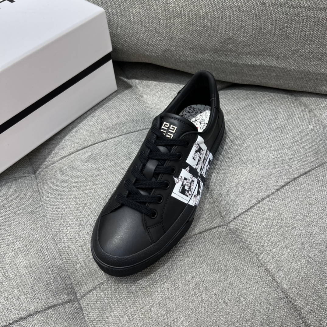 Givenchy City Sport 101 Dalmatians Sneakers Black For Men GVC - Soul Replicas