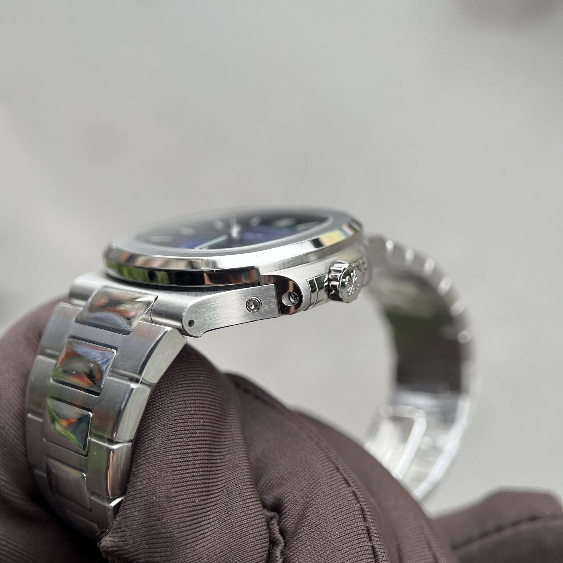 Patek Philippe 5726G Replica Watch Steel Strap Blue Dial 40.5mm - Soul Replicas