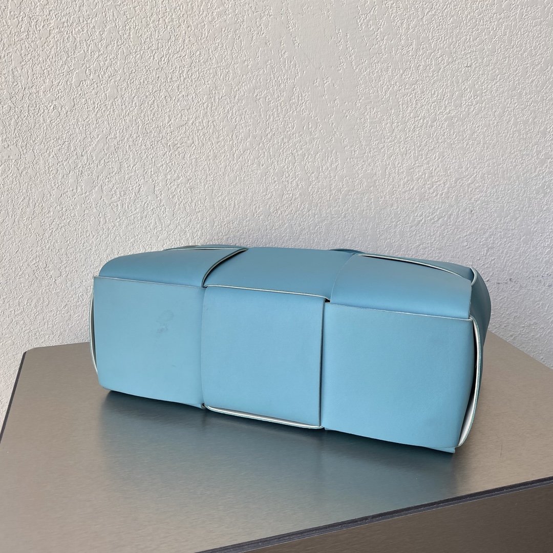 Bottega Veneta Arco Tote Bag For Women 16.14in/41cm In Blue - Soul Replicas