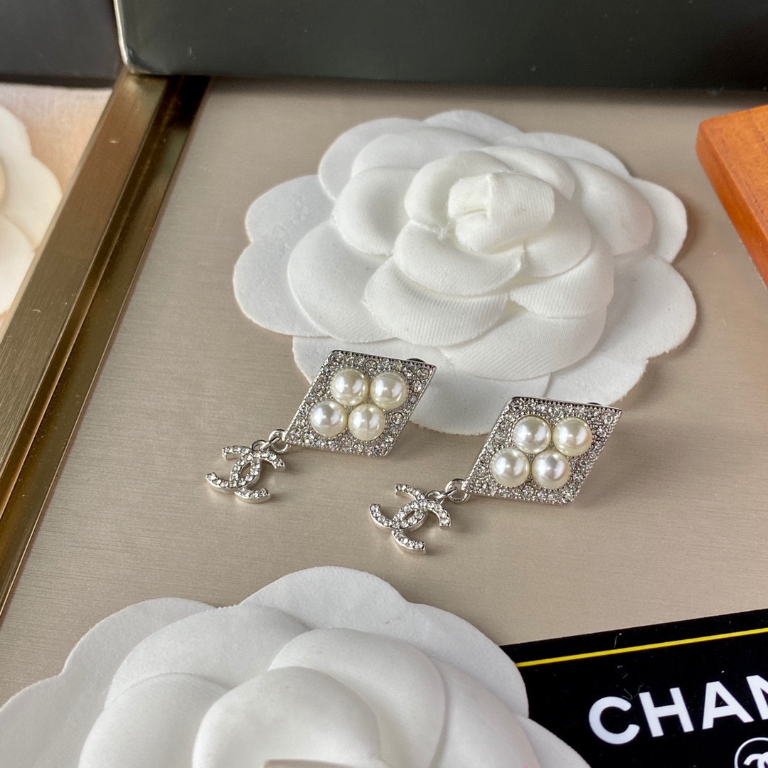 Chanel Earrings - Soul Replicas