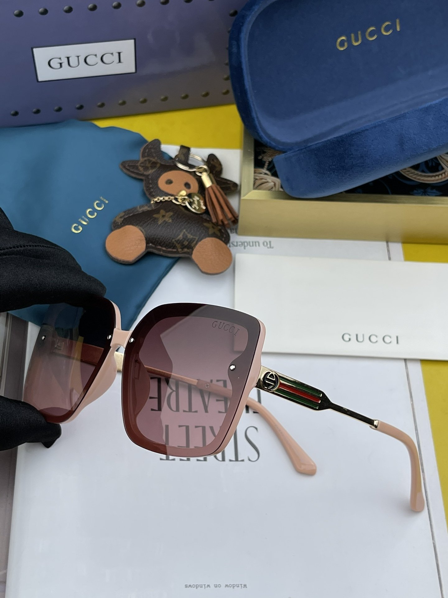 Gucci Rectangular Frame Sunglasses - Soul Replicas