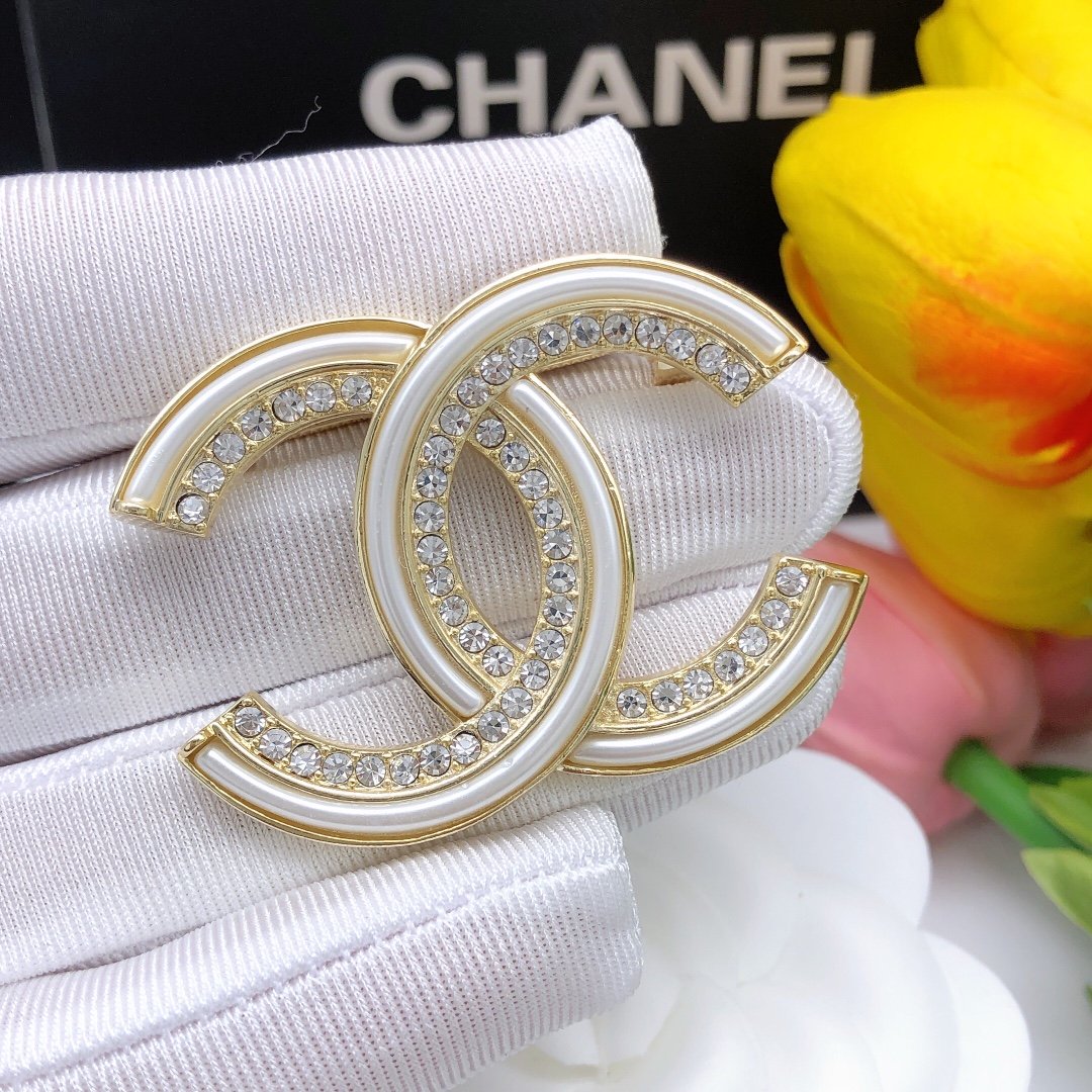 Chanel Brooch - Soul Replicas
