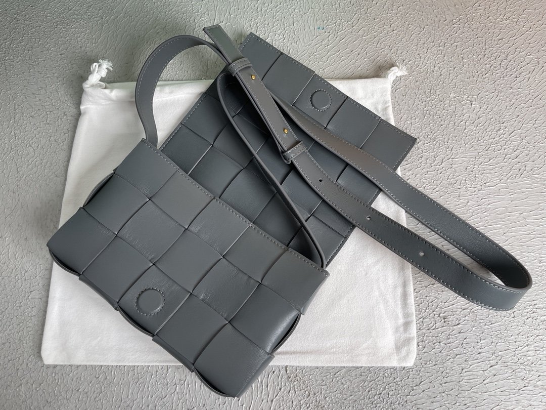 Bottega Veneta Cassette Thunder. For Women. Women's Bags 9.1in/23cm 578004VMAY11242 - Soul Replicas