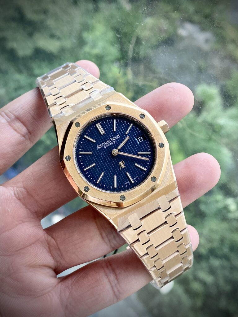Audemars Piguet Replica Watch Royal Oak 15202OR Jumbo Blue Dial ZF Factory 39mm - Soul Replicas