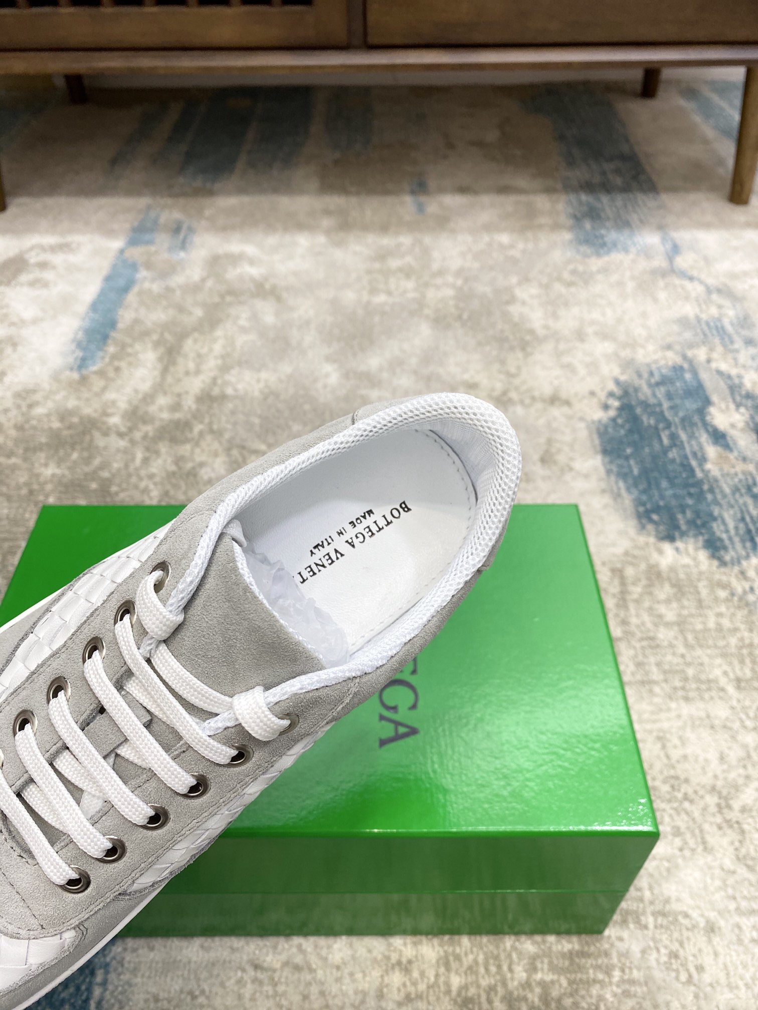 Bottega Veneta Men's With Wave Line Sneakers Grey For Men - Soul Replicas