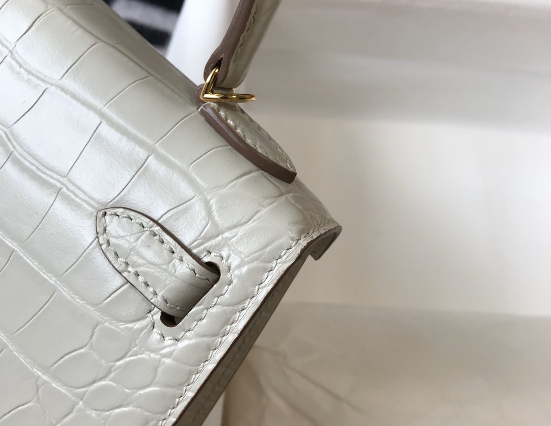 Hermes Mini Kelly 19 Beton Crocodile Bag For Women. Women-s Handbags. Shoulder Bags 7.5in/19cm - Soul Replicas