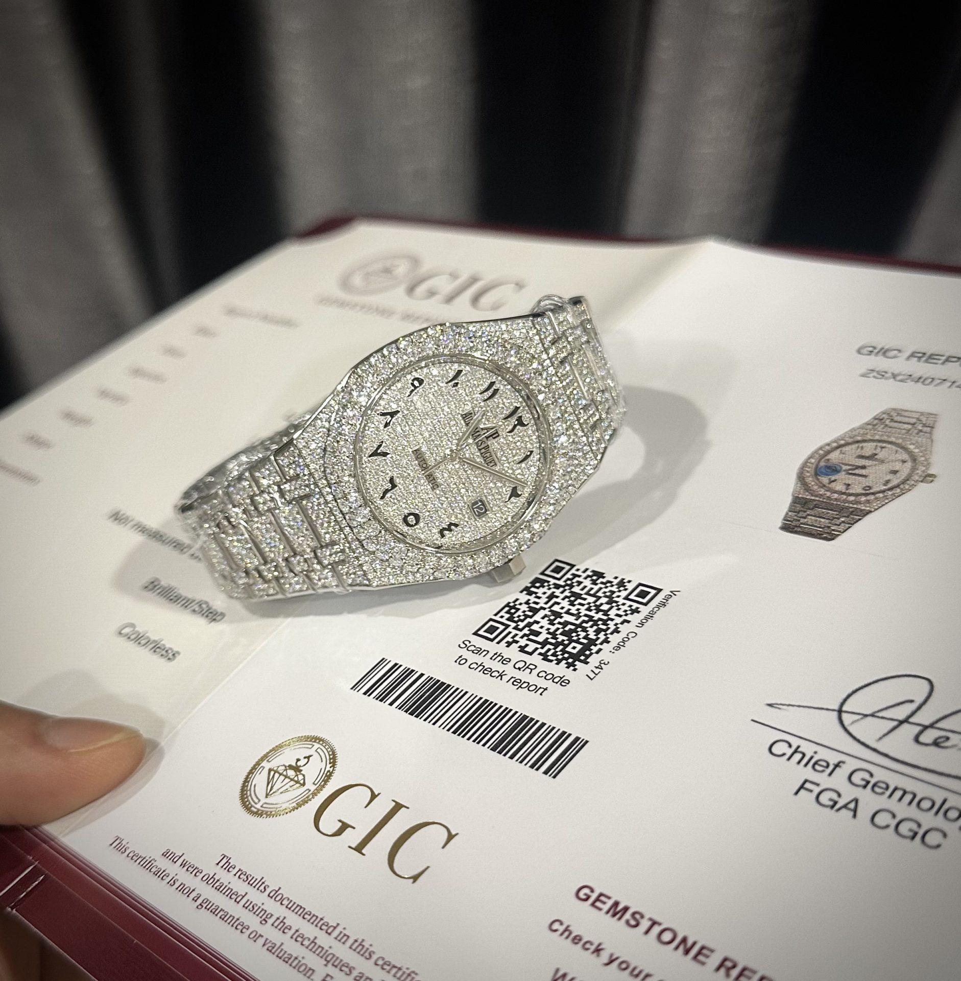 Audemars Piguet Best Replica Watch Royal Oak Custom Moissanite Diamonds 41mm - Soul Replicas