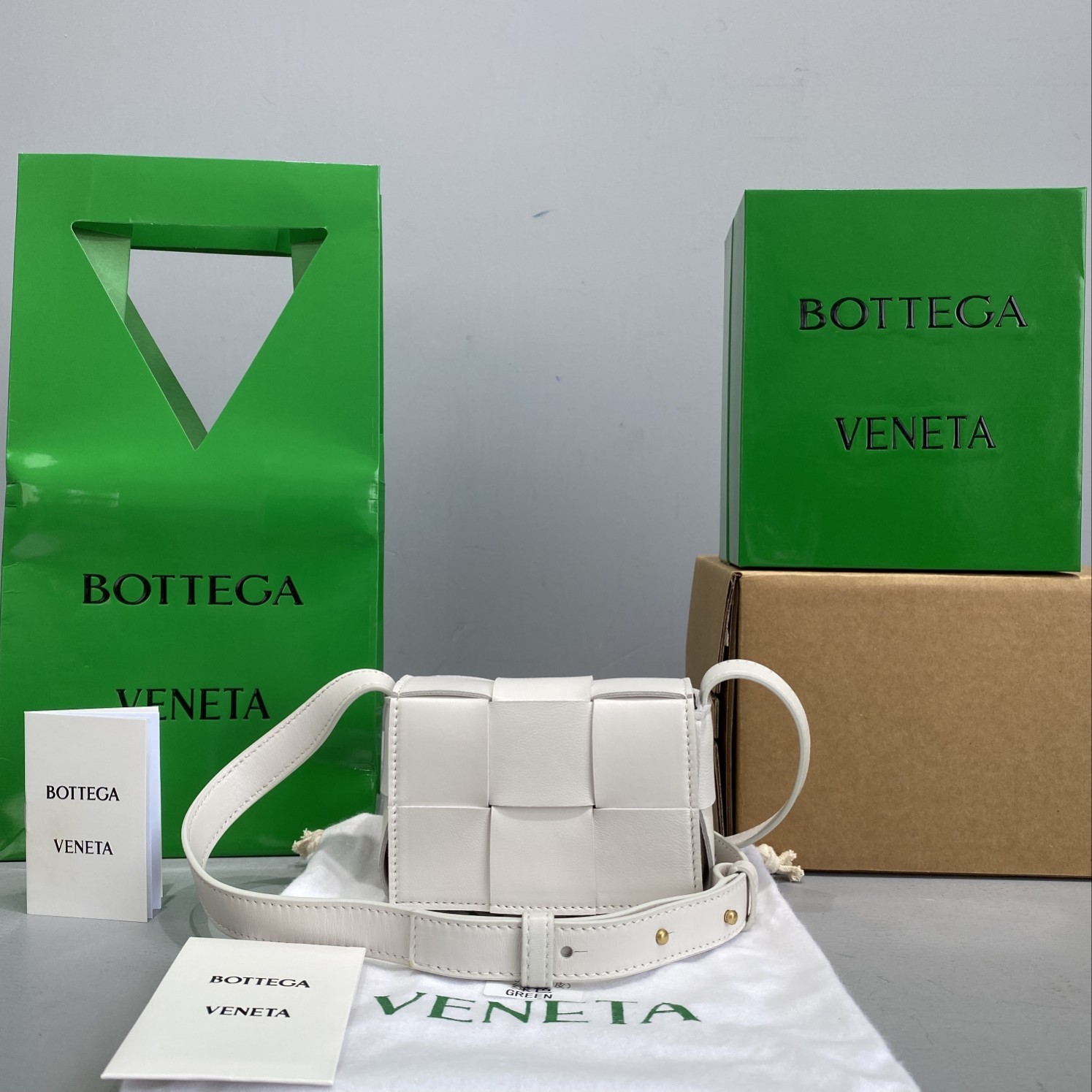 Bottega Veneta Candy Cassette White. For Women. Women-s Bags 4.7in/12cm 666688VMAY19009 - Soul Replicas