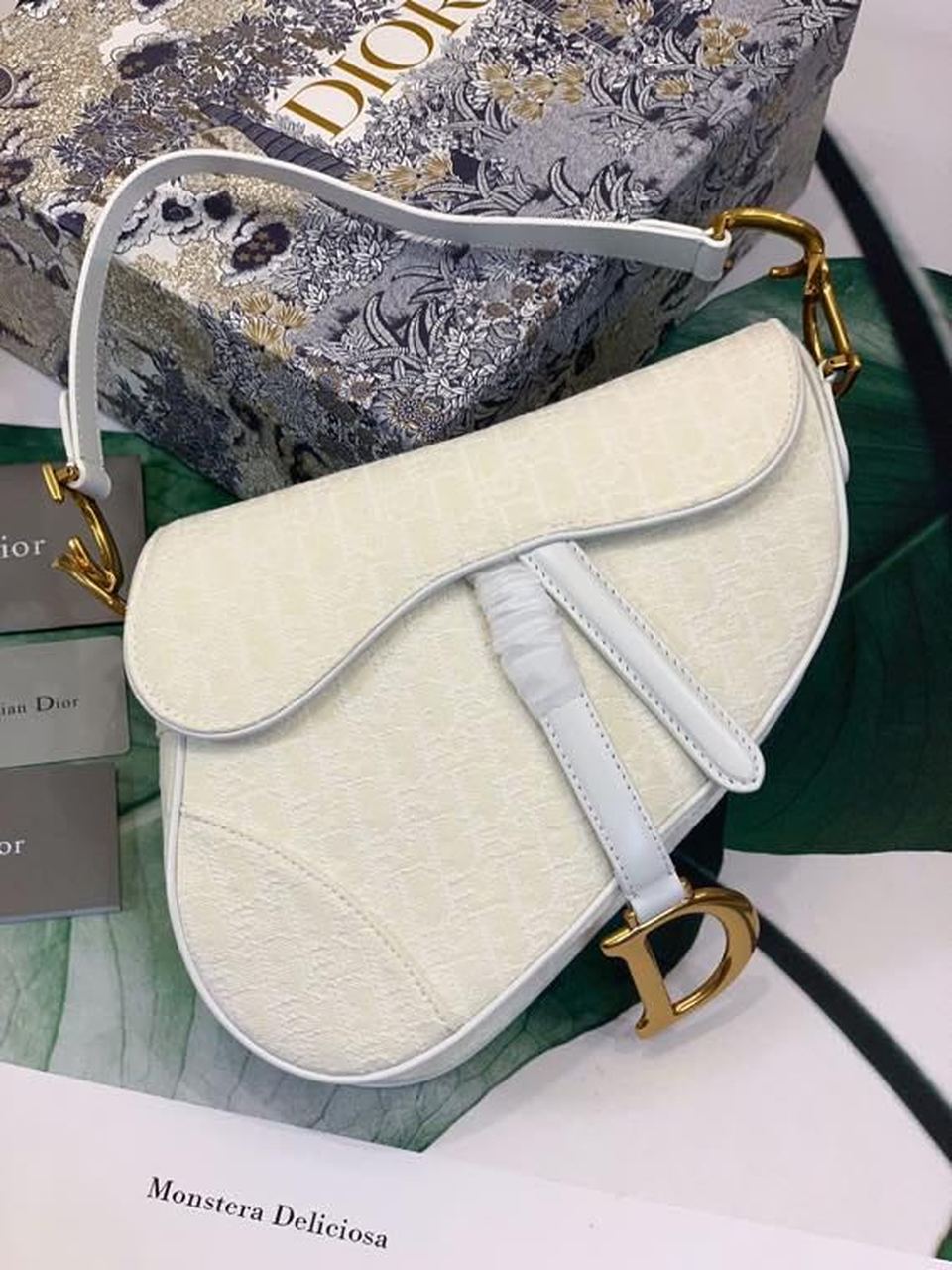 Christian Dior Saddle Bag White Dior Oblique Embroidered Canvas Gold Toned Hardware For Women 25cm/10in CD - Soul Replicas