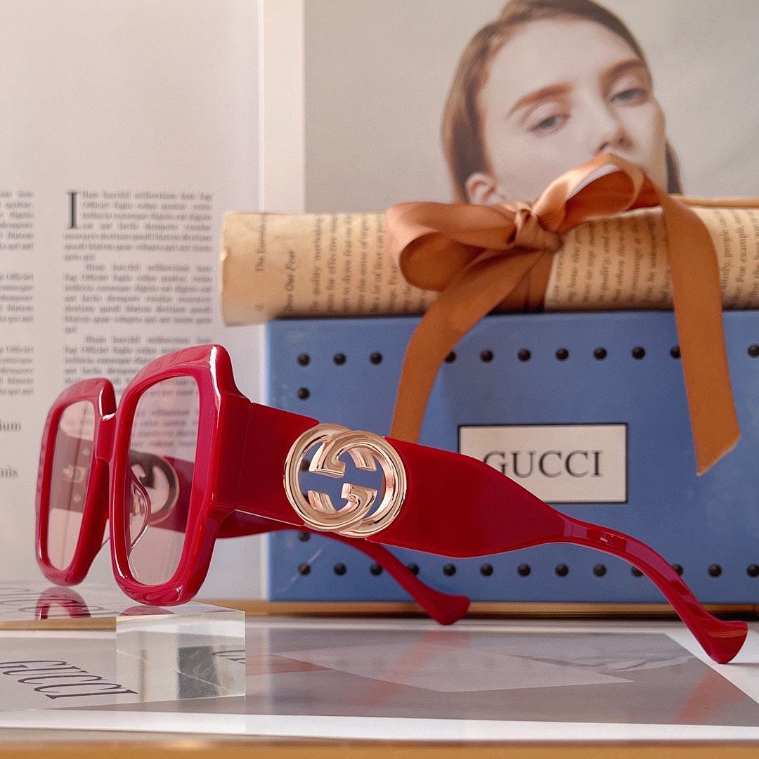 Gucci Rectangular Frame Sunglasses - Soul Replicas